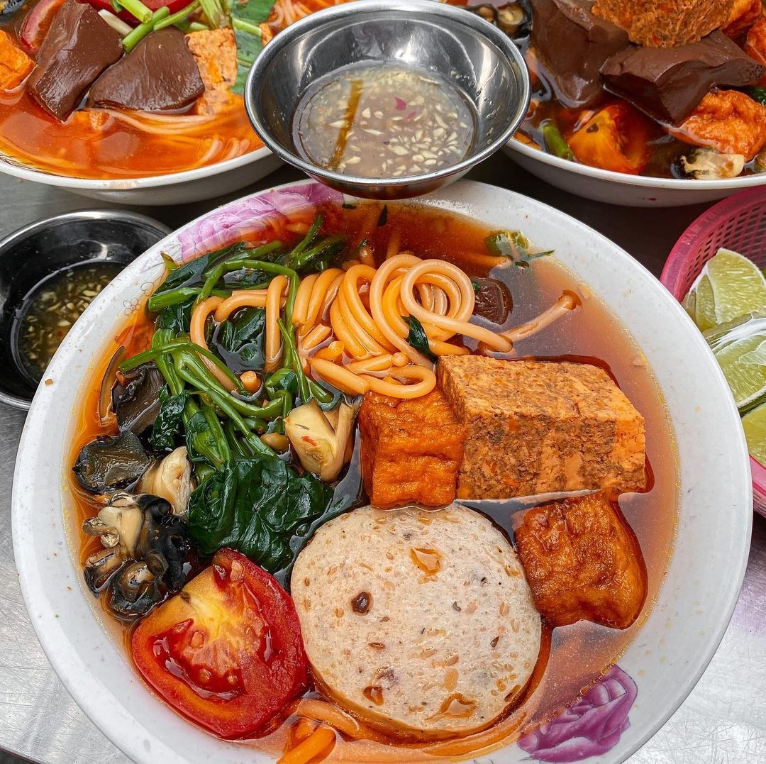Bún riêu ốc